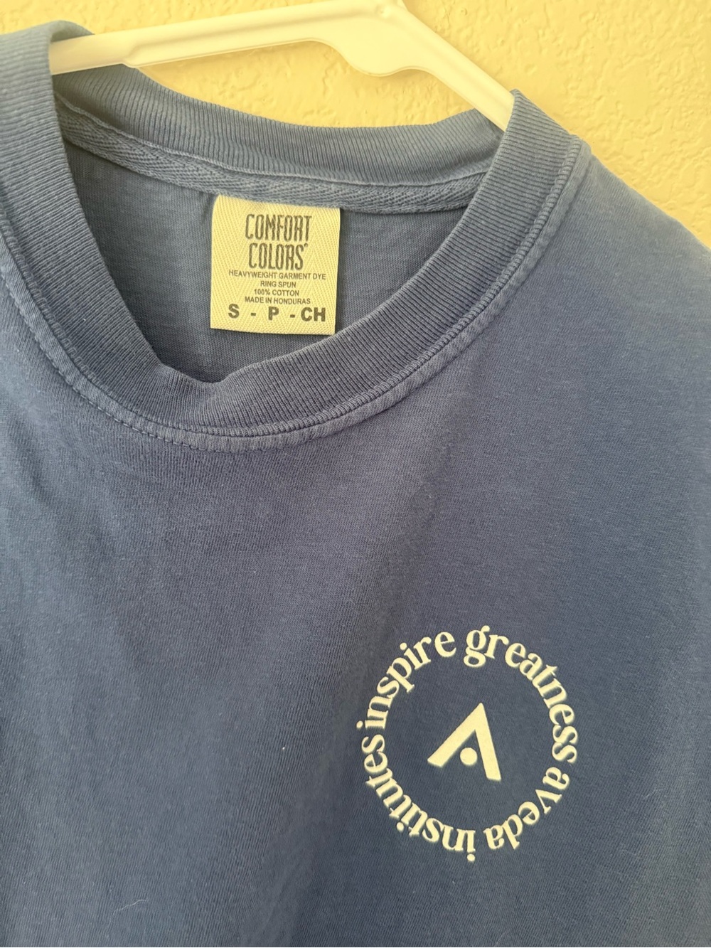 AVEDA Navy Blue Short Sleeve Tee with White Text & Blue Lip Graphic - Picture 3 of 3